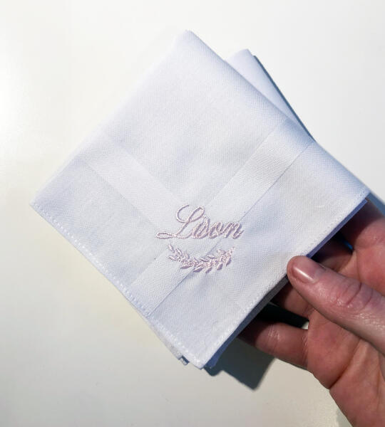 Dameszakdoek met sierlijk takje